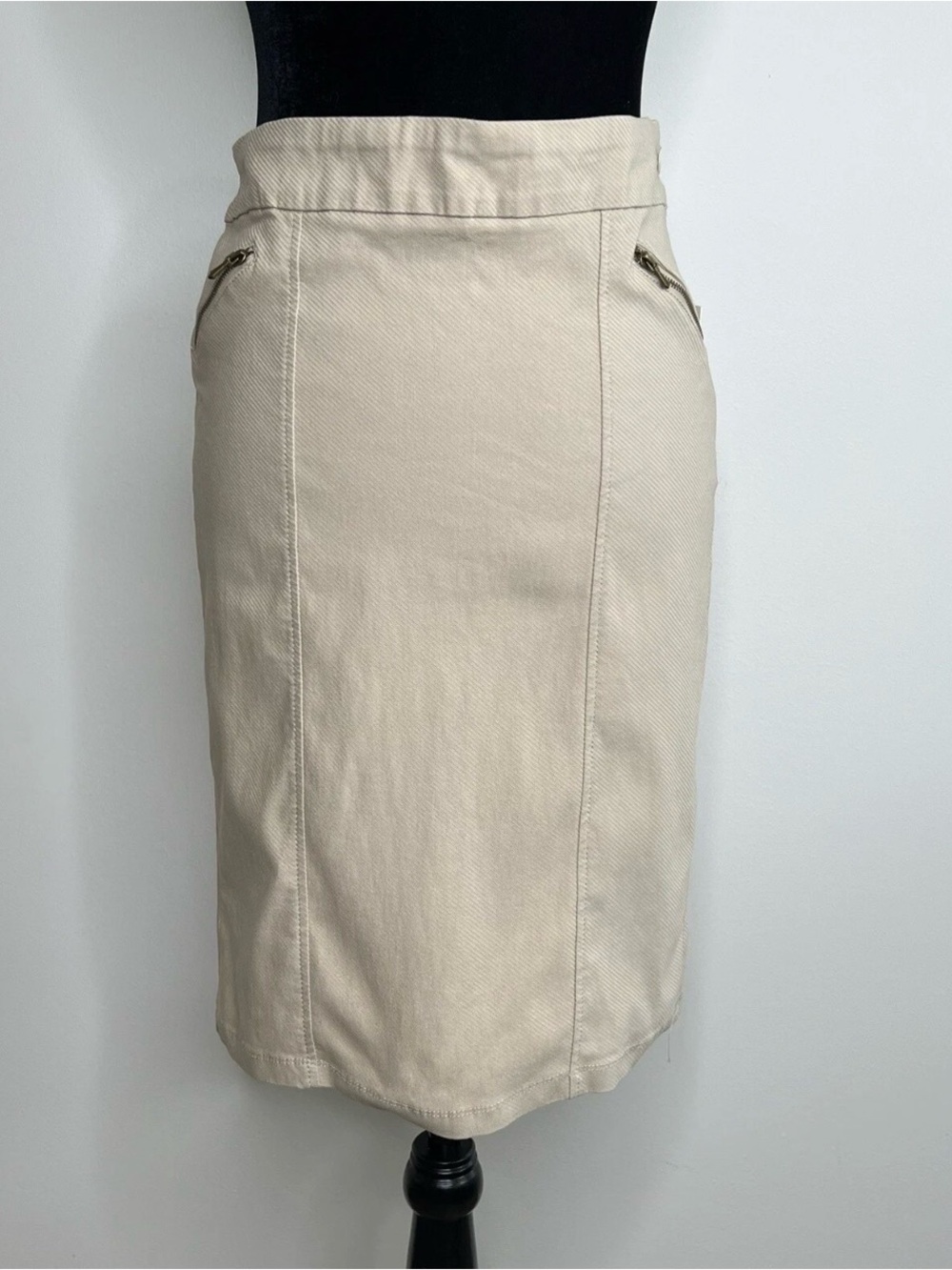 Sharagano Pencil Skirt Womens 6 Stretch Beige Zip Closure Knee Length‎ NWT